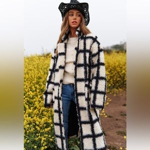#280 NEW!Oversized Gorgeous Grid Pattern Teddy Coat